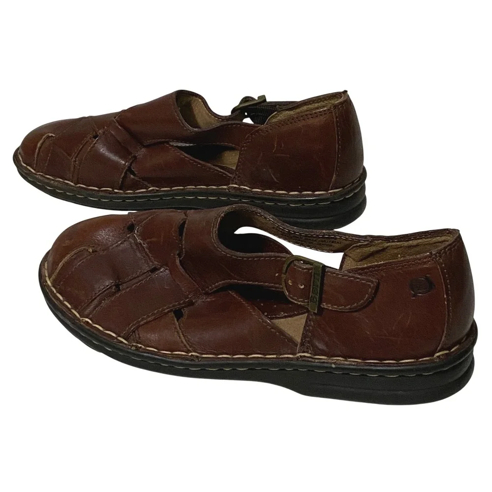 Born Mens Brown Leather Fisherman Sandals Closed Toe Buckle Shoes Size 10